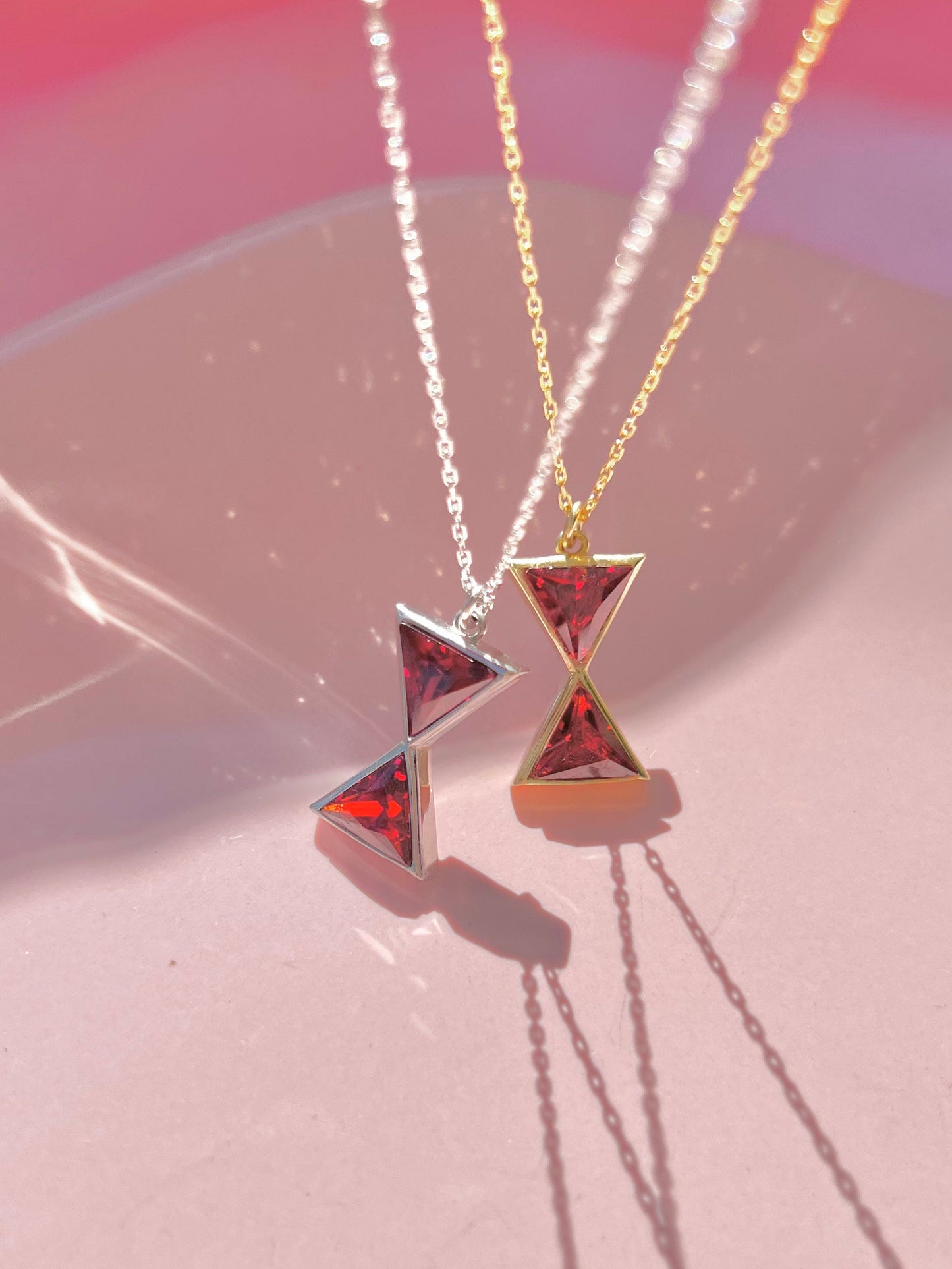 Inspired Natasha Hourglass Necklace 925 Sterling Sılver